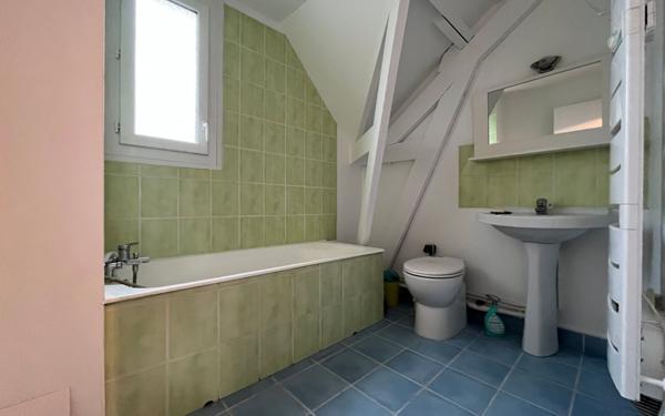 Maison à louer    5 pièces •  Angerville-la-Campagne