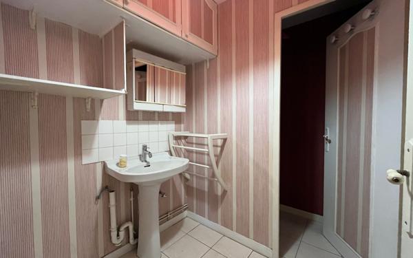 Maison à louer    5 pièces •  Angerville-la-Campagne