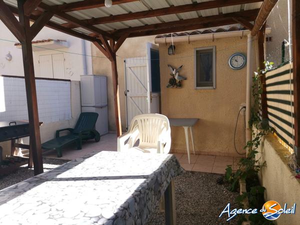 Appartement à Saint-Pierre-la-Mer REZ DE JARDIN T2 BAS ST PIERRE