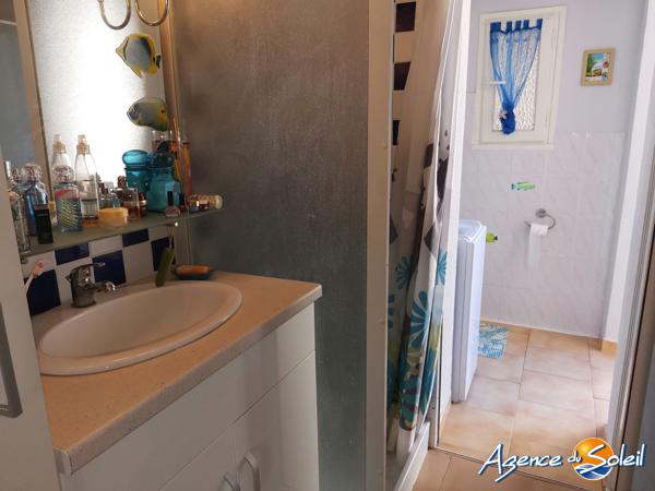 Appartement à Saint-Pierre-la-Mer REZ DE JARDIN T2 BAS ST PIERRE