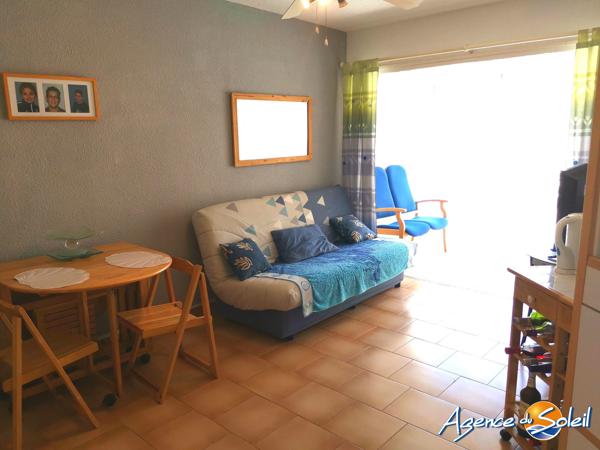 Appartement à Saint-Pierre-la-Mer REZ DE JARDIN T2 BAS ST PIERRE