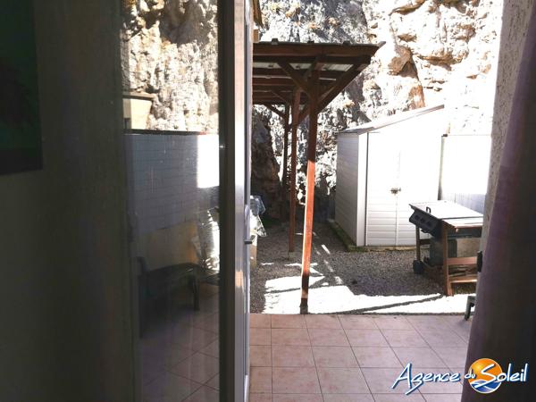 Appartement à Saint-Pierre-la-Mer REZ DE JARDIN T2 BAS ST PIERRE