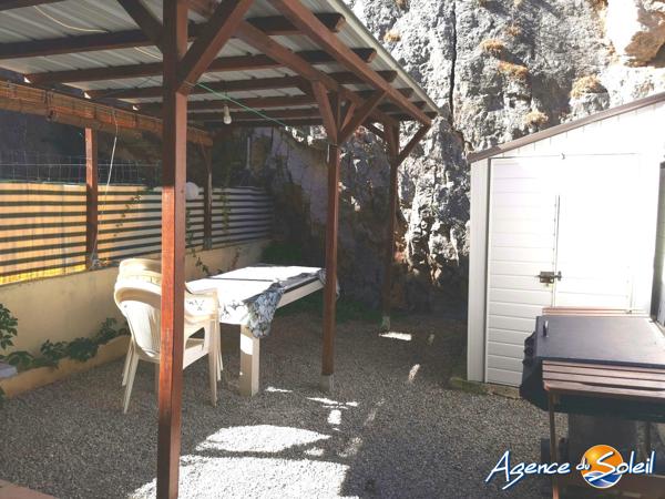 Appartement à Saint-Pierre-la-Mer REZ DE JARDIN T2 BAS ST PIERRE