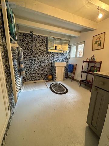 Maison à vendre à Vayres en Haute-Vienne (87600), ref : 87056-758