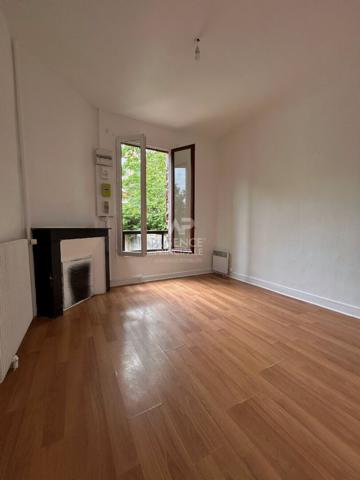 Maison Poissy 3 pièce(s) 46.63 m2 Loyer 1 060 €/mois **  - Référence  9207
