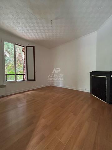 Maison Poissy 3 pièce(s) 46.63 m2 Loyer 1 060 €/mois **  - Référence  9207