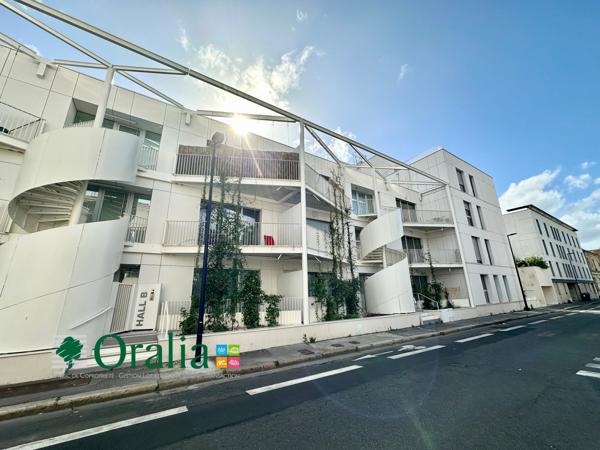 Parking · Location Bordeaux (33000)