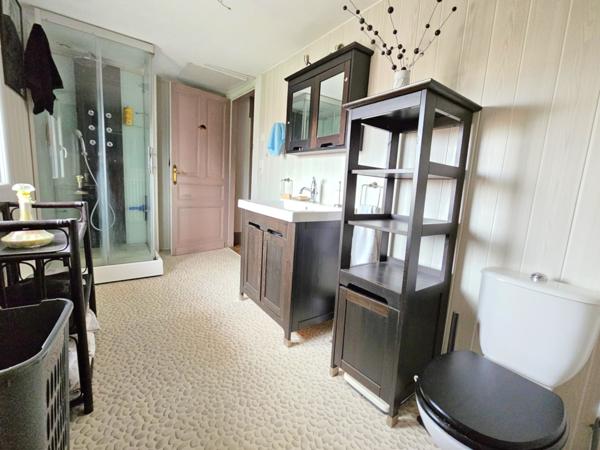 Sainte-Livrade-sur-Lot (47110) Elégante maison de ville des années 50 , 154m², 4 chambres