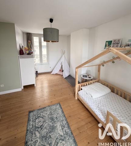 Maison à vendre 7 pièces 155 m² Saintes