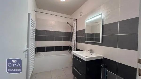 Appartement à vendre 1 pièce 30m² Saint-Sébastien-sur-Loire (44230)