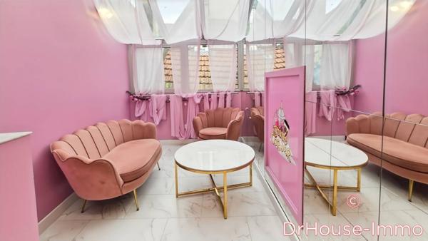 Commerce à vendre 7 pièces de 205 m²