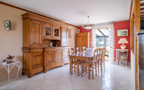 Maison à SAVIGNE-L'EVEQUE, 72460 - 6 pièces 130m²