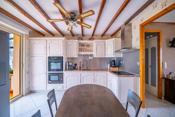 Maison à SAVIGNE-L'EVEQUE, 72460 - 6 pièces 130m²