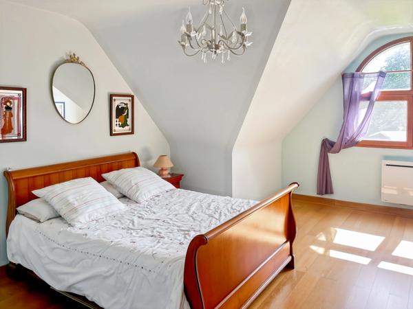 A vendre - Maison 7 pièces (160 m²) lumineuse à PLOUGASTEL DAOULAS 29470