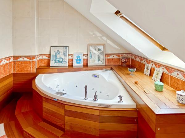 A vendre - Maison 7 pièces (160 m²) lumineuse à PLOUGASTEL DAOULAS 29470