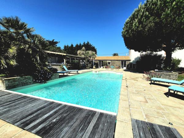 Maison à vendre  7 pièces - 373 m2 PORNIC - 44