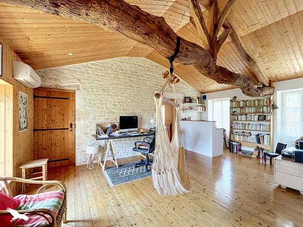 Maison 380 133 € Thairé 6 p 171 m² DPE C
