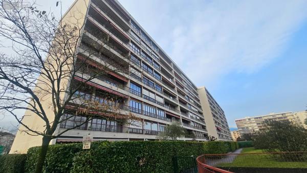 Appartement à rénover à vendre à Échirolles en Isère (38130), ref : 38161-3/26