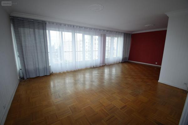 Appartement à rénover à vendre à Échirolles en Isère (38130), ref : 38161-3/26