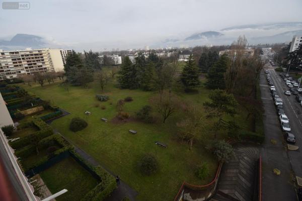 Appartement à rénover à vendre à Échirolles en Isère (38130), ref : 38161-3/26