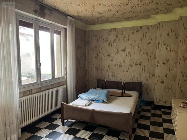 Immeuble à vendre à Luçon en Vendée (85400), ref : 85088-2298