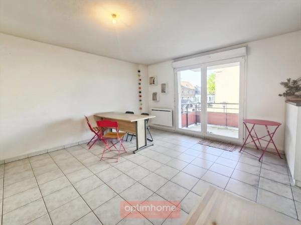 APPARTEMENT T2 AVEC BALCON ET PARKING - RESIDENCE RECENTE