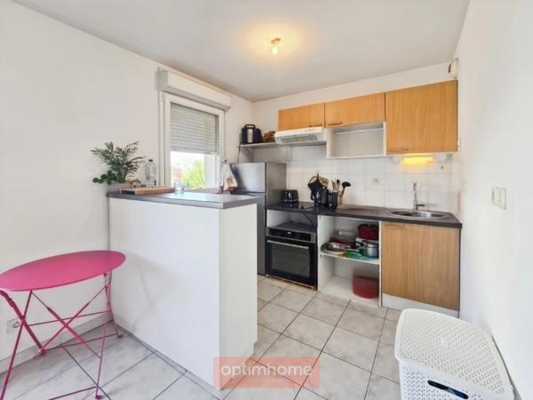 APPARTEMENT T2 AVEC BALCON ET PARKING - RESIDENCE RECENTE