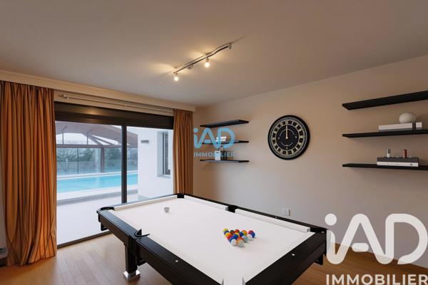 Maison à vendre 8 pièces 208 m² L'Étang-la-Ville