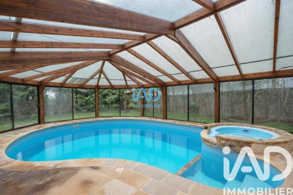 Maison à vendre 8 pièces 208 m² L'Étang-la-Ville