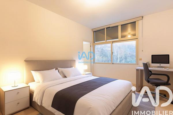 Maison à vendre 8 pièces 208 m² L'Étang-la-Ville