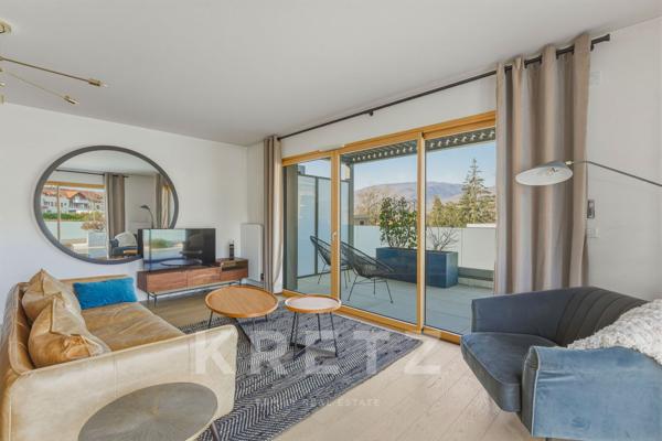 Exclusivité. VETRAZ-MONTHOUX - Penthouse meublé dans domaine sécurisé avec garage