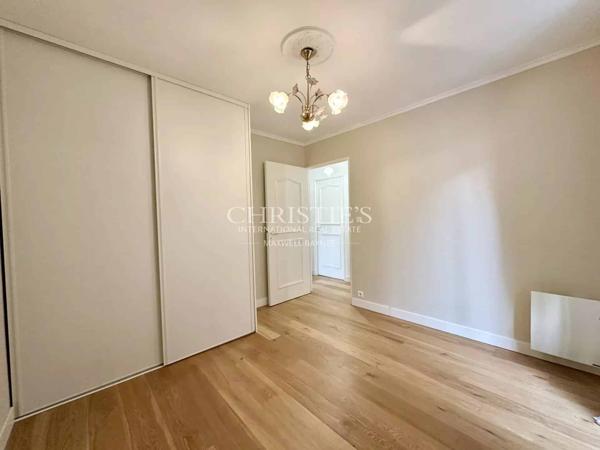 Appartement de caractère avec parking au coeur de Ville