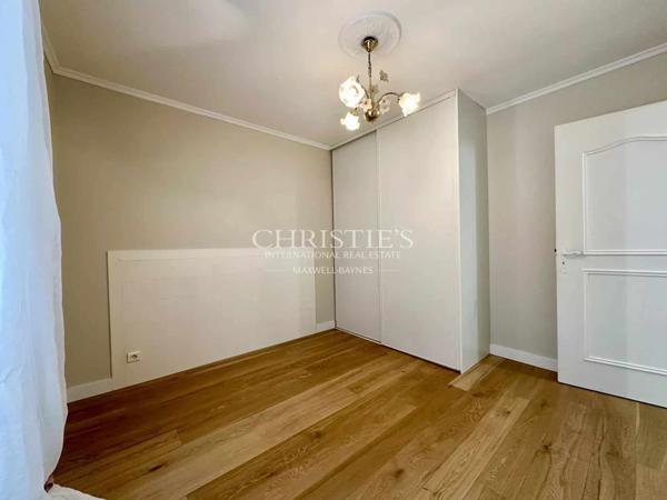 Appartement de caractère avec parking au coeur de Ville