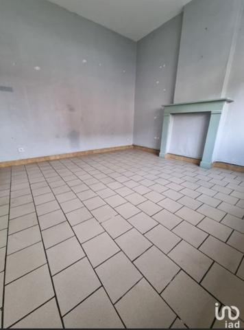 Maison 5 pièces de 80 m² à Saint-Amand-les-Eaux (59230)