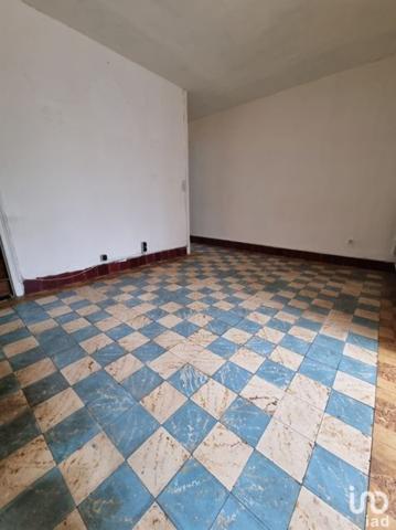 Maison 5 pièces de 80 m² à Saint-Amand-les-Eaux (59230)