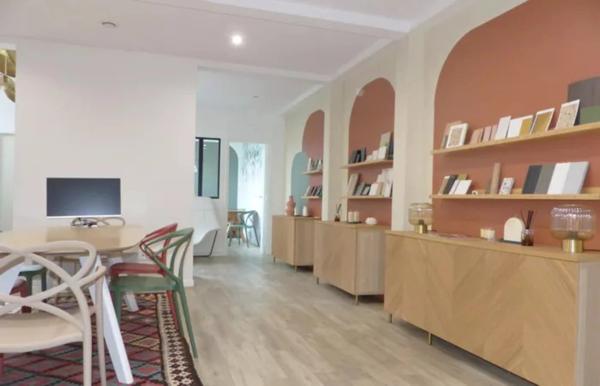 Local professionnel (bureau/atelier) en duplex – Vincennes – 95 m² Carrez  RARE À LA VENTE – Idéal profession libérale, créatif ou investisseur.