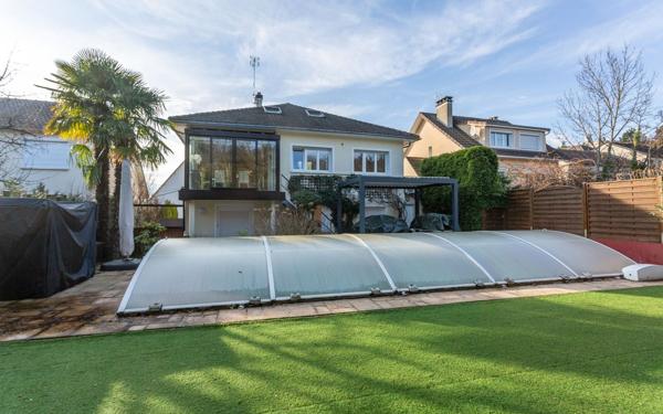 Maison à vendre    11 pièces • 238 m2 Verrières-le-Buisson