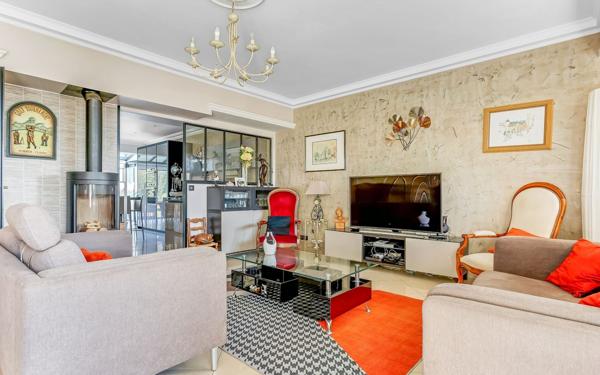 Maison à vendre    11 pièces • 238 m2 Verrières-le-Buisson