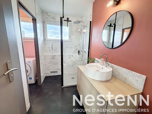 Appartement Metz - 2 chambres - 2 balcons - garage - cave - dernier étage