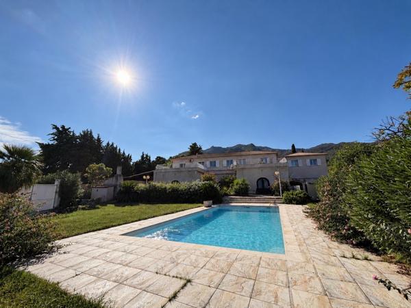 Appartement T5 267m2  en rez de jardin