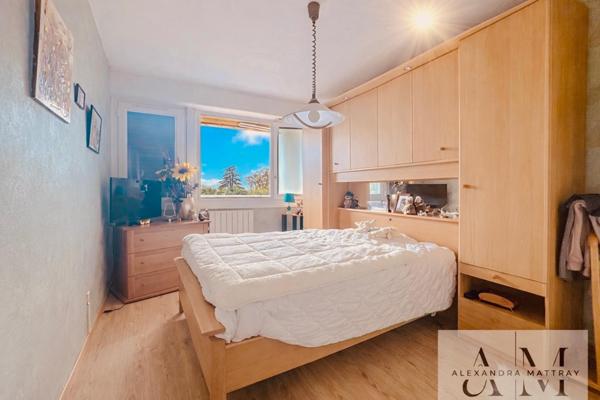 Appartement 4 pièces – 101 m² – Dernier étage avec ascenseur – Résidence avec parc – 10 minutes à pied du centre de Caudéran