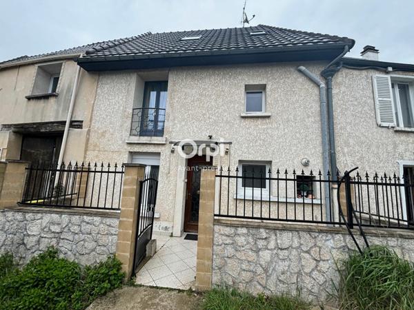 Immeuble à vendre    13 pièces •  Le Thillay