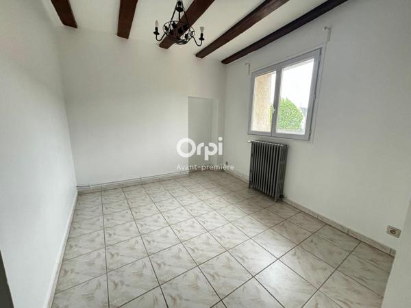 Immeuble à vendre    13 pièces •  Le Thillay