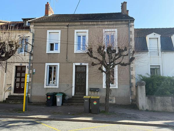 Immeuble 9 pièces 179.7 m2