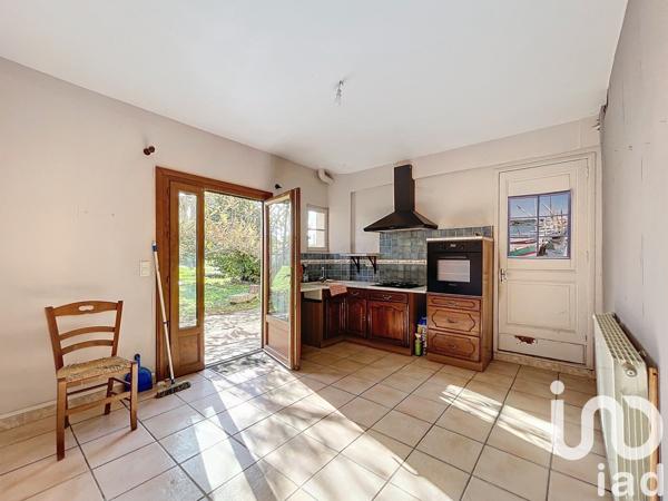 Maison traditionnelle 6 pièces de 190 m² à Vic-en-Bigorre (65500)