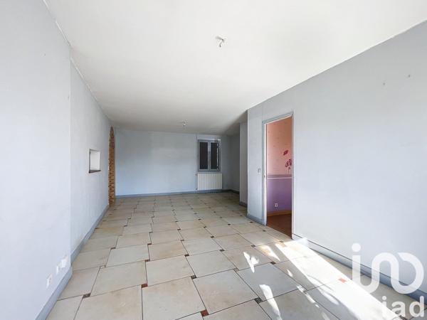 Maison traditionnelle 6 pièces de 190 m² à Vic-en-Bigorre (65500)