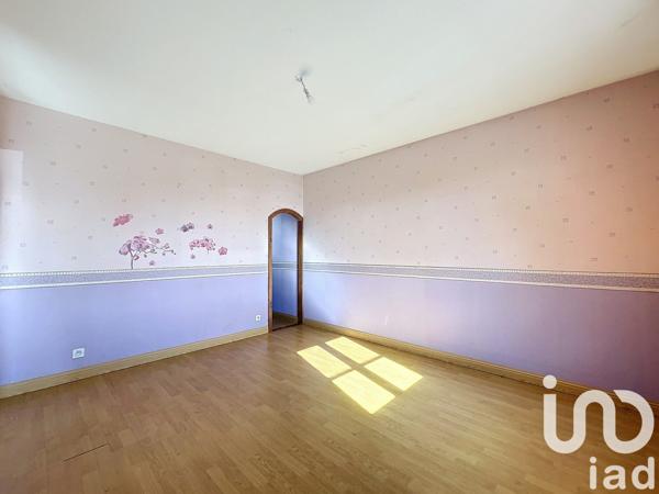 Maison traditionnelle 6 pièces de 190 m² à Vic-en-Bigorre (65500)