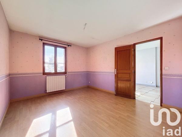 Maison traditionnelle 6 pièces de 190 m² à Vic-en-Bigorre (65500)