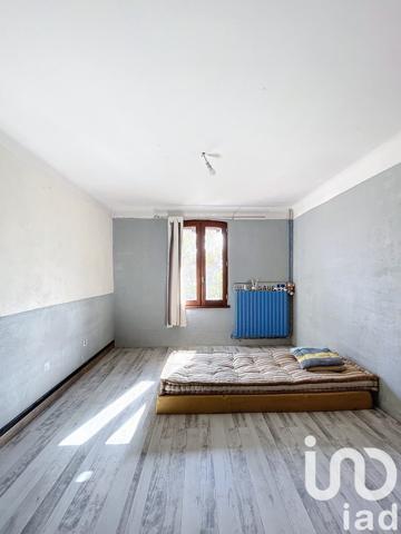 Maison traditionnelle 6 pièces de 190 m² à Vic-en-Bigorre (65500)