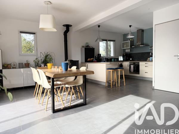Maison à vendre 4 pièces 86 m² La Fare-les-Oliviers